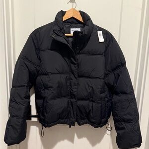 NEW! Women’s Old Navy Water Resistant Puffer Jacket Loose fit Black Medium